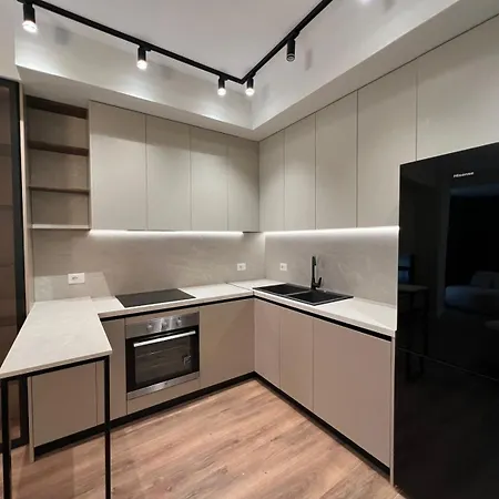 Deluxe New Bazaar Apartment *