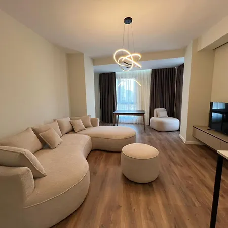 Apartment Deluxe New Bazaar Tirana