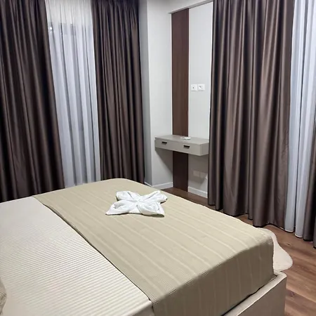 Deluxe New Bazaar Tirana