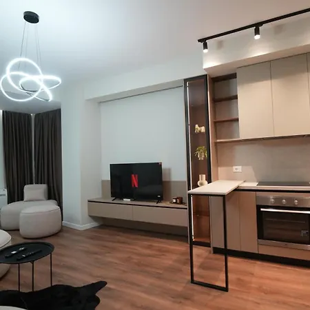 Deluxe New Bazaar Appartamento Tirana